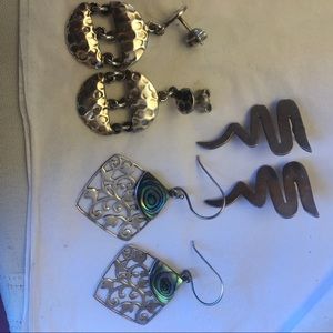 Bundle of earrings
